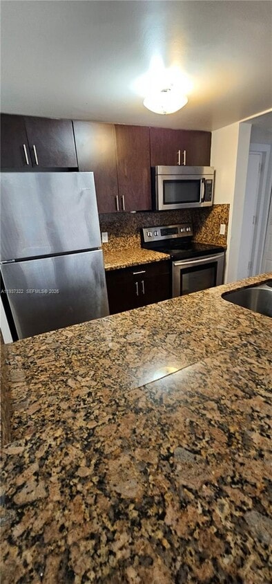 Foto del edificio - 8100 Geneva Ct