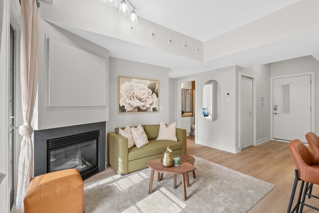 Building Photo - 1235-1213 13 Ave SW