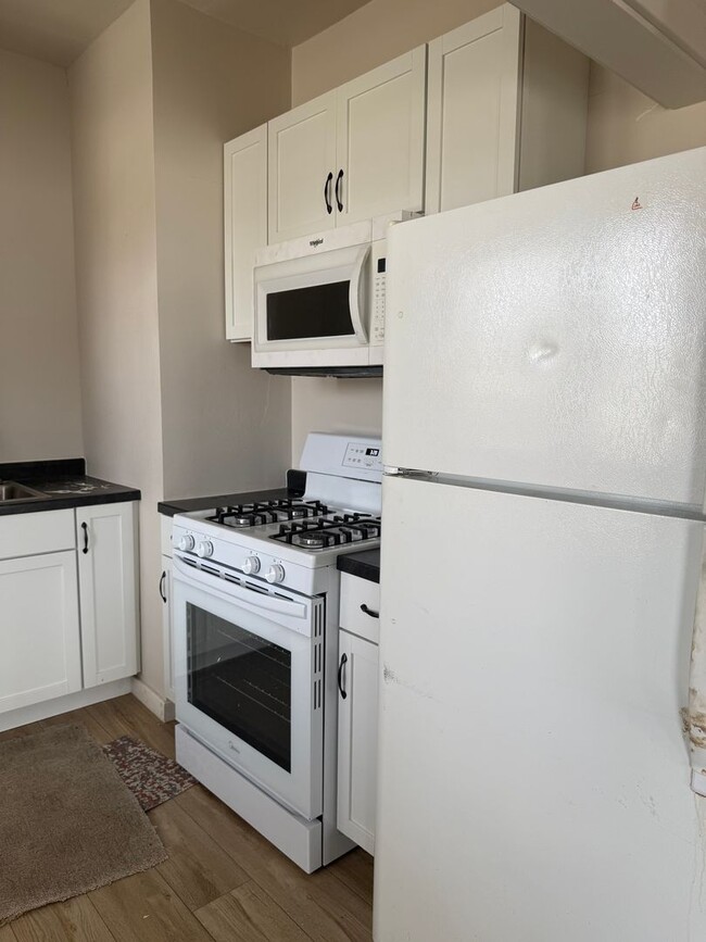 Foto del edificio - Updated 2 bed 1 bath