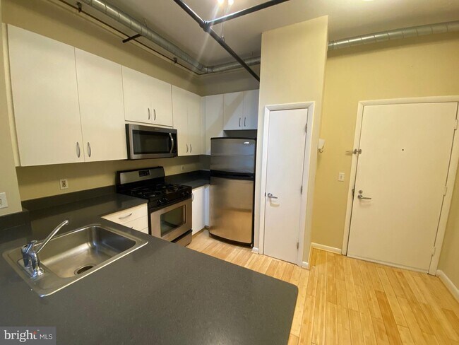 Foto del edificio - 1300 N St NW