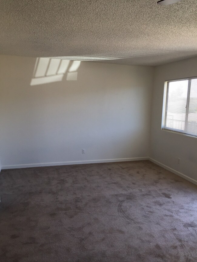 Building Photo - 21331 Golden Hills Blvd