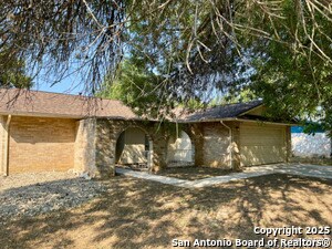 Building Photo - 9702 Bay Vw Dr