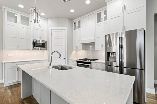 Foto del edificio - 23 W Arnaz St