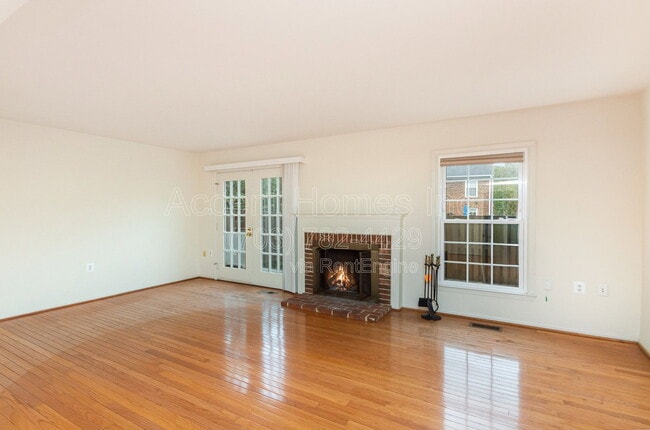 Photo - 2514 S Arlington Mill Dr Townhome