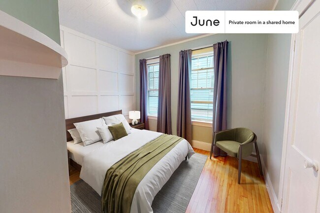 Building Photo - Room in Shared 4 bed/1 bath home