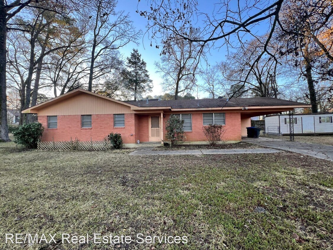 3 br, 1.5 bath House 737 Lincoln House Rental in Shreveport, LA