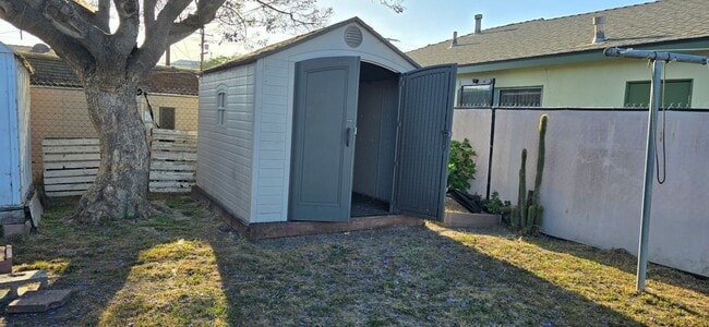 Building Photo - 24648 Eshelman Ave
