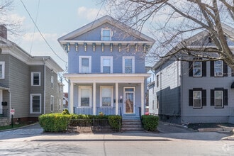 Building Photo - 508 Chapel St