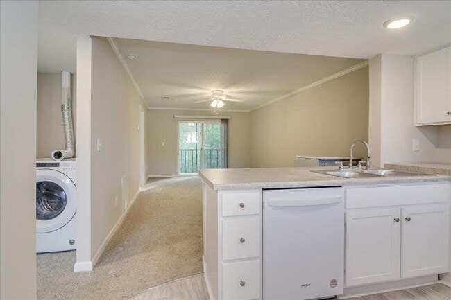 Building Photo - 407 Windsong Cir