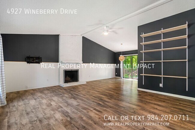 Building Photo - 4927 Wineberry Dr