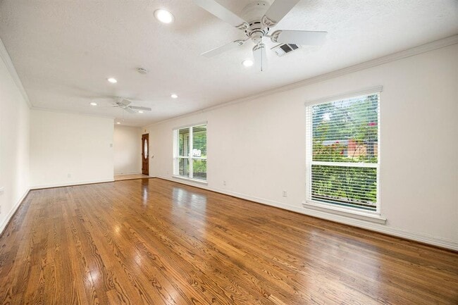 Foto del edificio - 9762 Tappenbeck Dr
