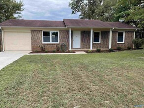 Building Photo - 127 Liza Ln