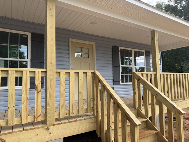 Building Photo - 9 Woodgreen Dr