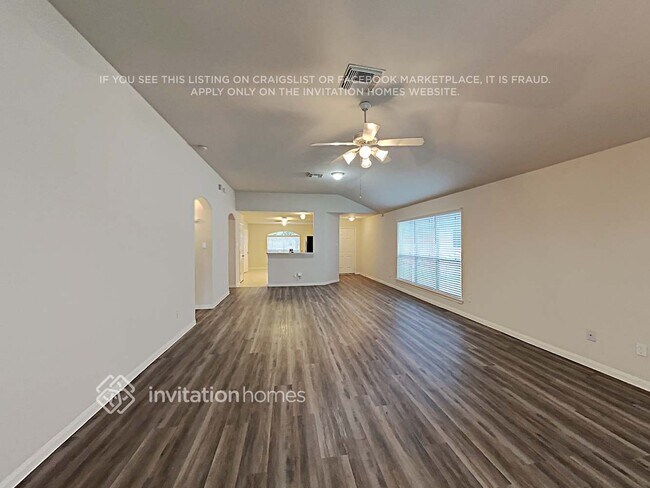 Foto del edificio - 2411 Cardinal Elm St