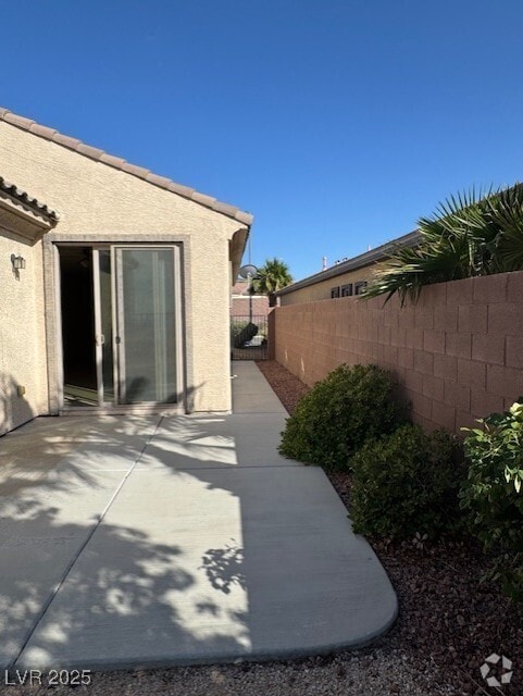Building Photo - 2544 Rue Colmar Dr