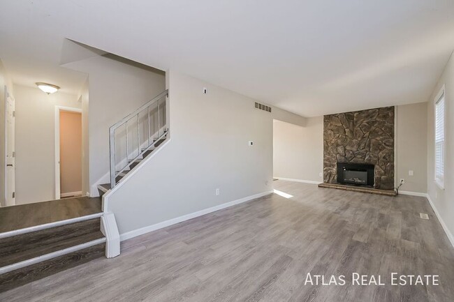 Building Photo - 17161 E Princeton Dr