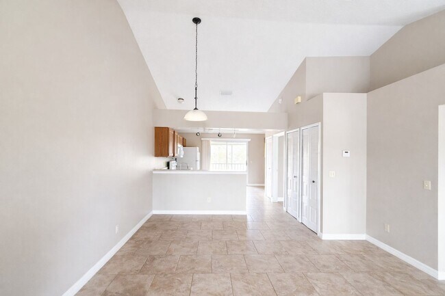 Foto del edificio - 2/2 In Hunter's Reserve (Oviedo)  / Water Included