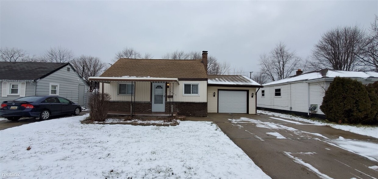 Primary Photo - 3 br, 1 bath House - 13045 Saint Andrews Ave