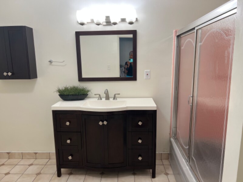 Foto principal - 4505 Santa Rosalia Dr