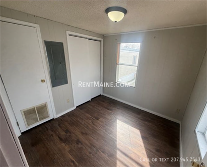 Foto del edificio - 24 Morton Ave