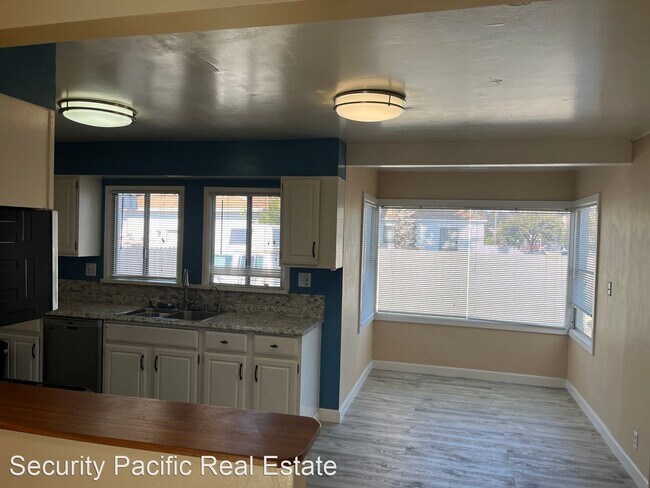 Building Photo - 4 br, 2 bath House - 2717 21st St.