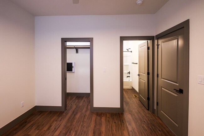 Foto del edificio - 303 Park St