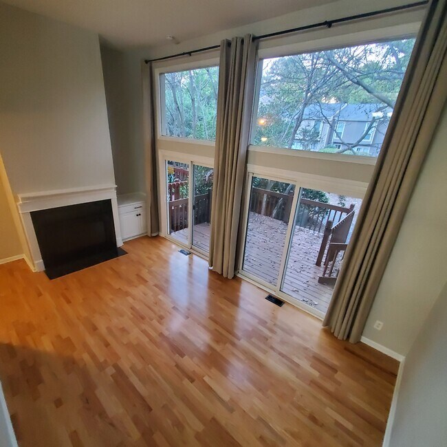 Foto del edificio - 1083 Riverbend Club Dr SE