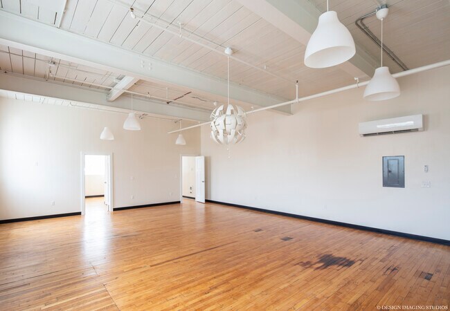 Foto del edificio - 345 Taunton Ave