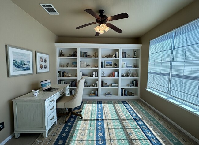 Building Photo - 507 Taurus Dr