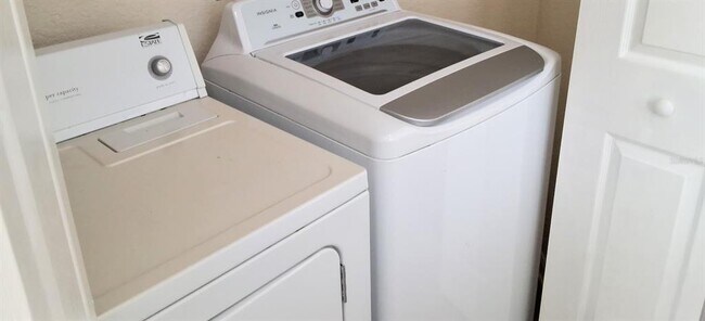 Foto del edificio - 860 N Orange Ave