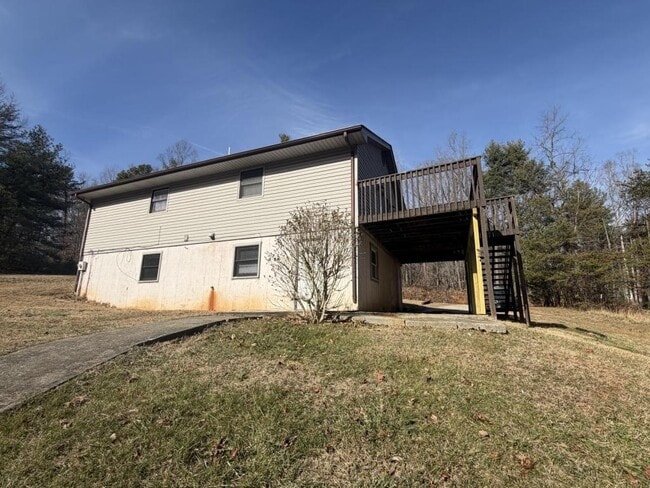 Foto del edificio - 150 Nature's Own Rd