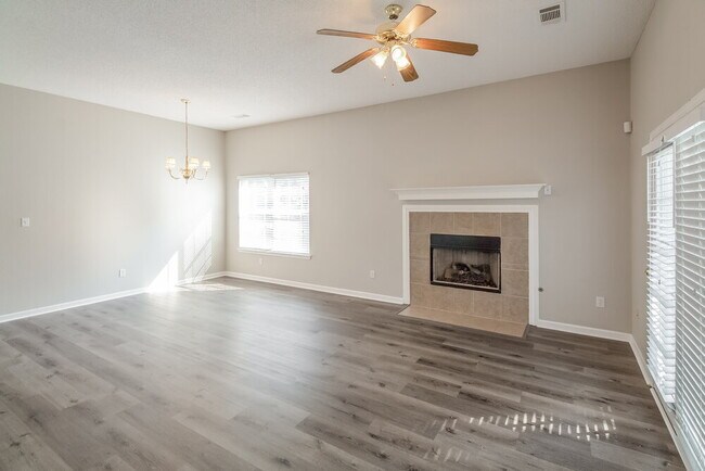 Building Photo - 4905 Top Notch Loop