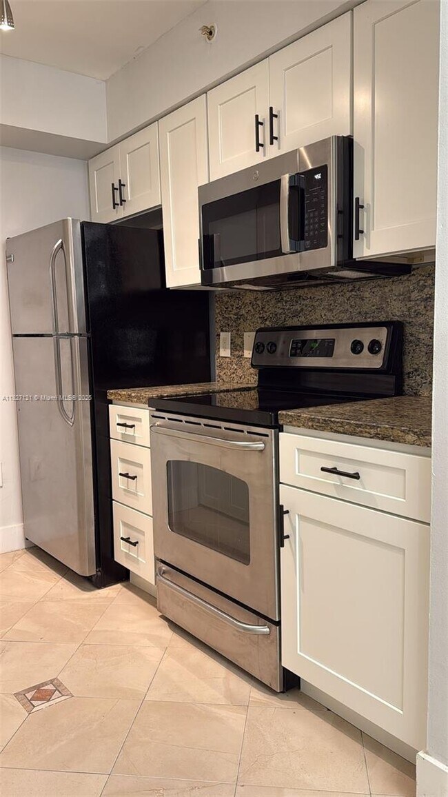 Building Photo - 12148 St.Andrews Pl