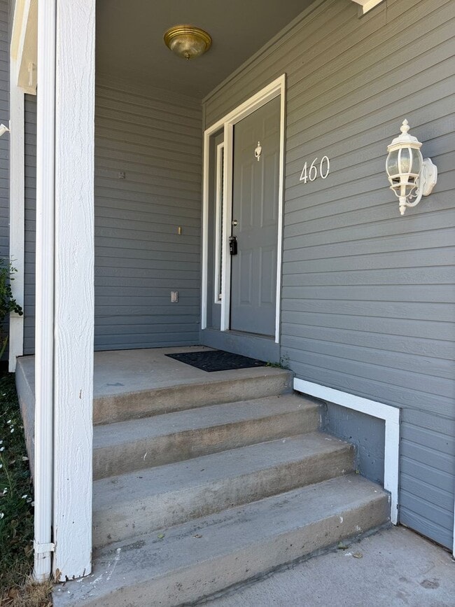 Building Photo - 460 Palmetto Dr