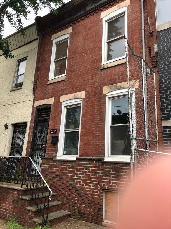 Photo - 2217 Reed St Apartment