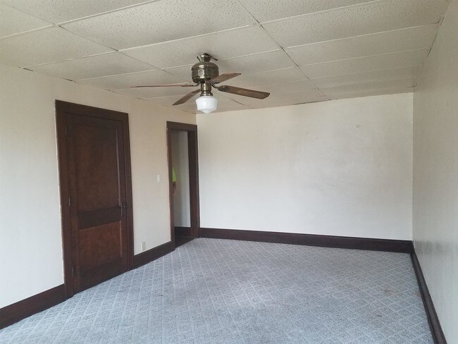 Foto del edificio - 1319 Charles St