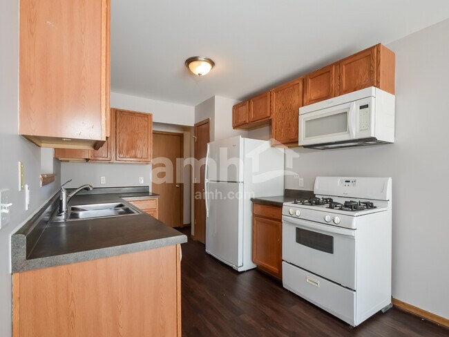 Foto del edificio - 1031 Misty Landing Ct