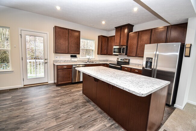 Building Photo - 772 Buckeye Dr