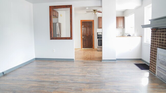 Foto del edificio - 3406 Beechwood Blvd