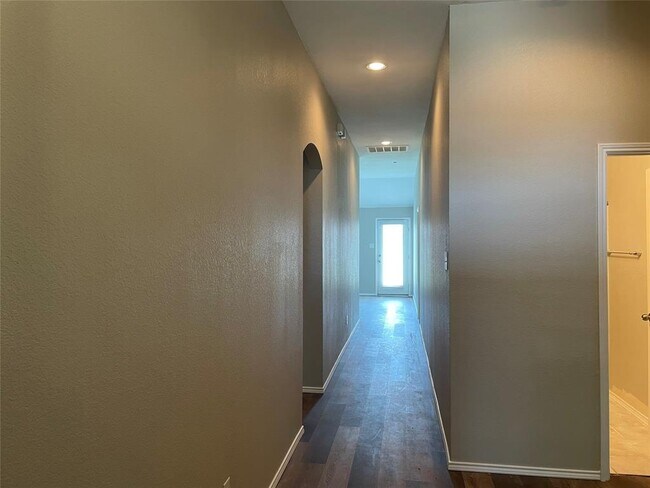 Foto del edificio - 5720 Moon Flower Ct