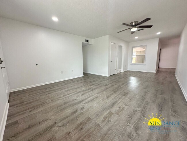 Foto del edificio - Updated 4 Bedroom Home in Fort Walton Beach-Cul-de-sac!