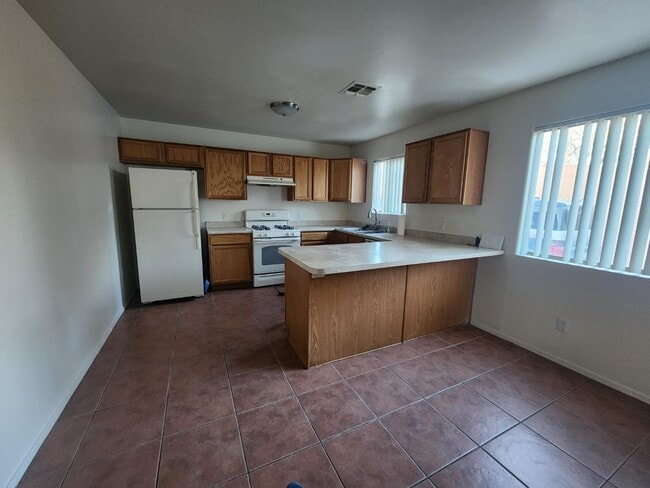Building Photo - 3039 N Richey Blvd