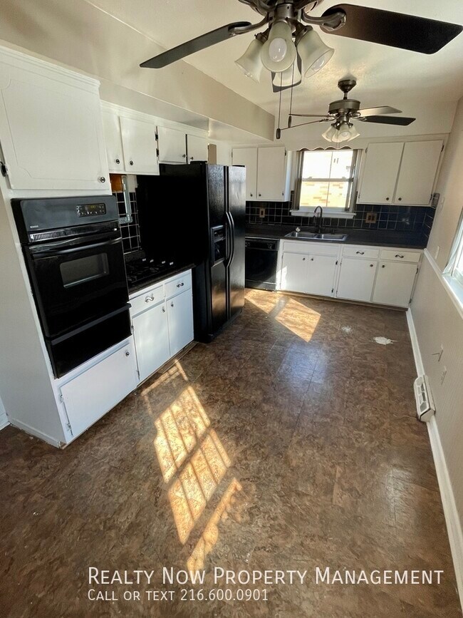 Foto del edificio - 27202 Tungsten Rd