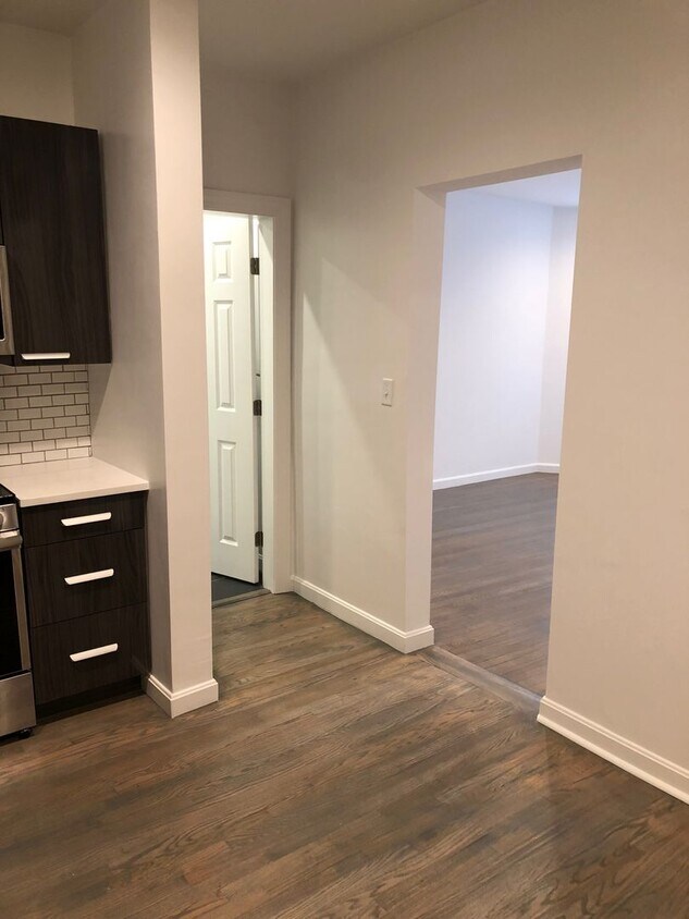 Foto del edificio - West Fens Updated 1Bed with washer and dry...