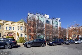 Building Photo - 340 Adams St NE