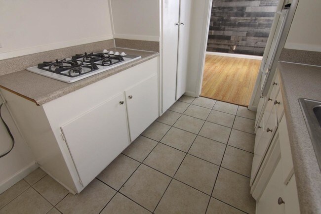 Foto del edificio - 1 bedroom in West Hollywood CA 90046