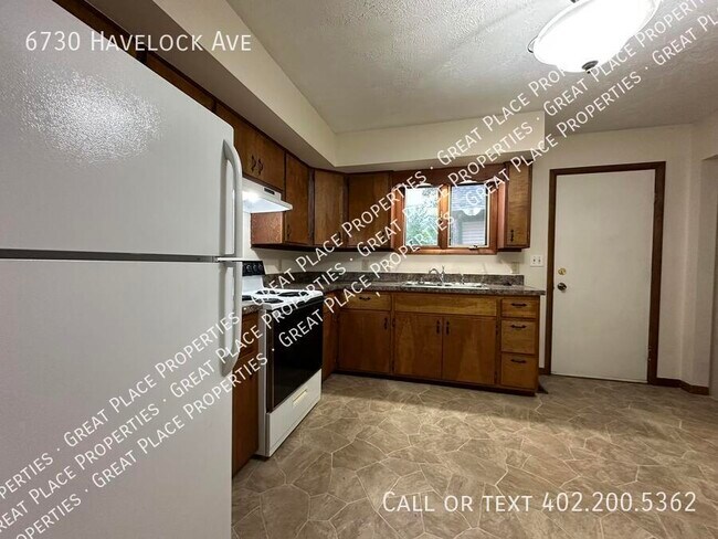 Foto del edificio - 6730 Havelock Ave