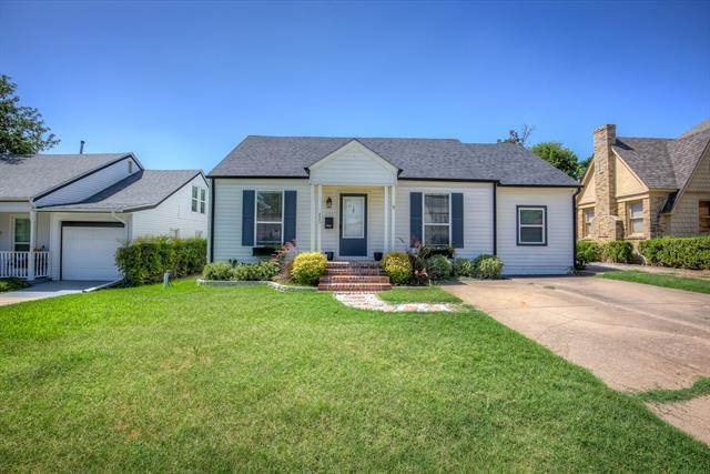 Foto principal - 3565 W 5th St