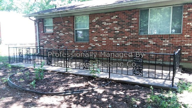 Building Photo - 11841 Del Rosa Way