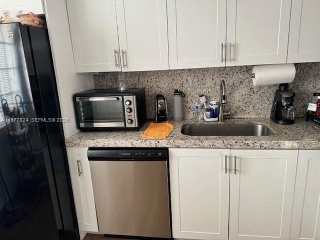 Photo - 1325 W 4th Ln House